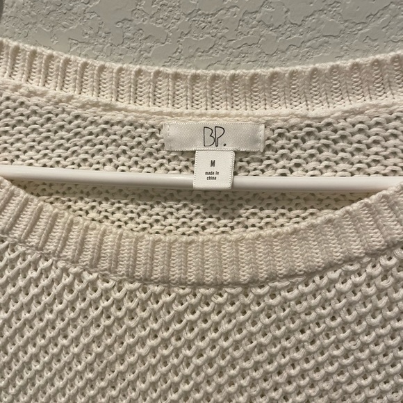BP Women’s White/Cream Knit Long Sleeve Sweater Size Medium - Picture 3 of 7